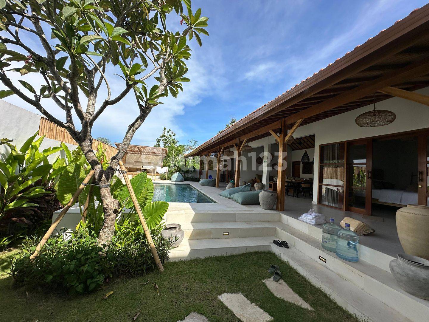 Stylish Villa Near Padang-padang Beach with Private Pool