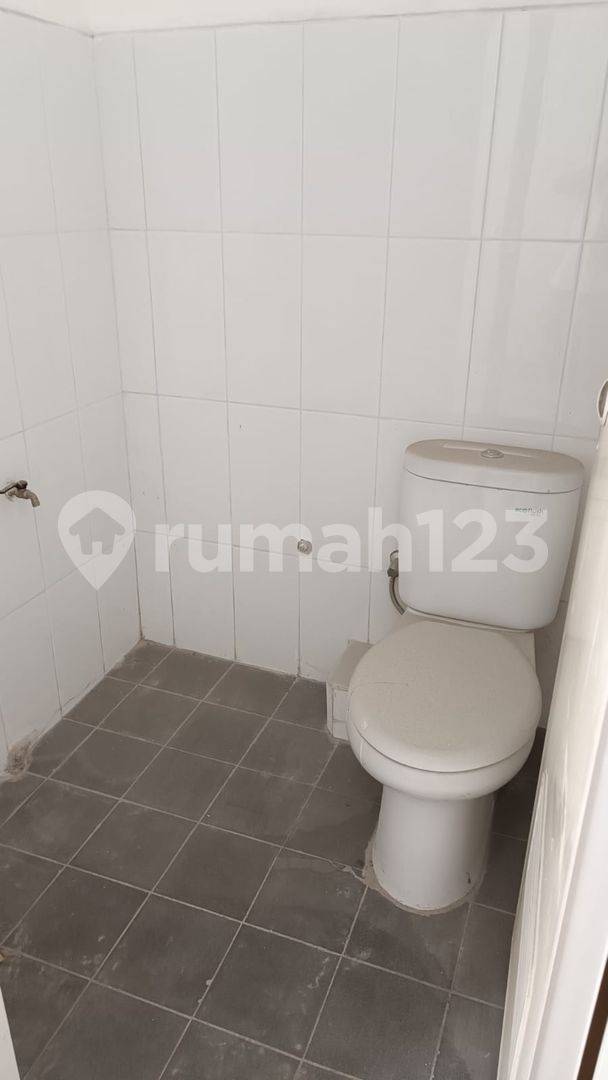 Commercial Property / Shop House in Strategic Rungkut Surabaya Area