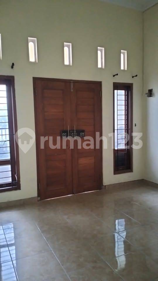 Spacious Two-Story House with 4 Bedrooms in Jogja