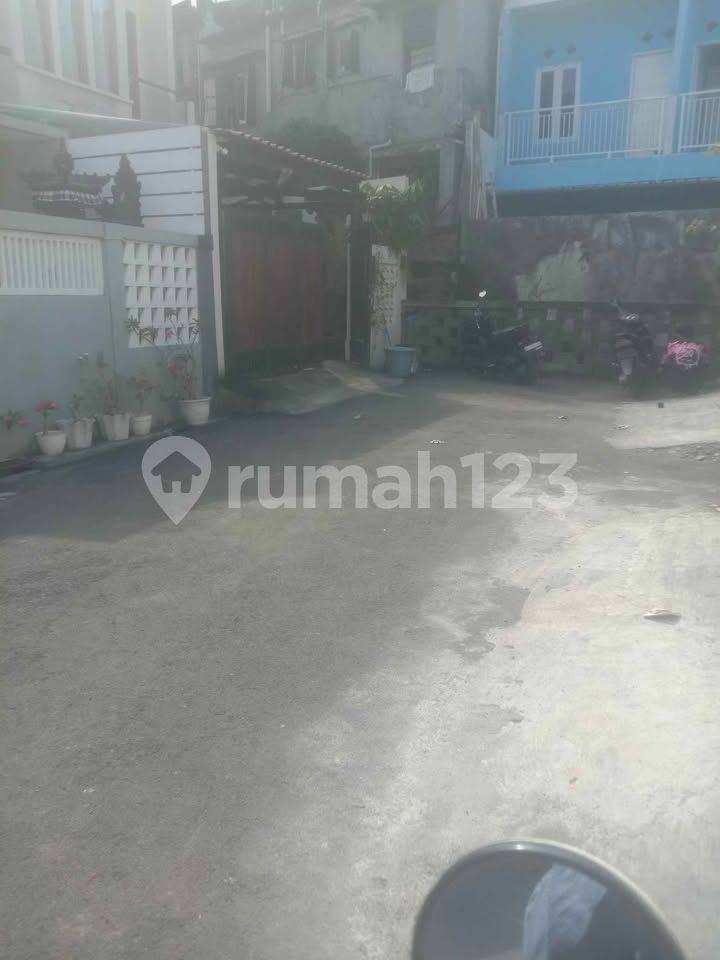 2 Bedroom House in Sidakarya with Garage and Furniture
