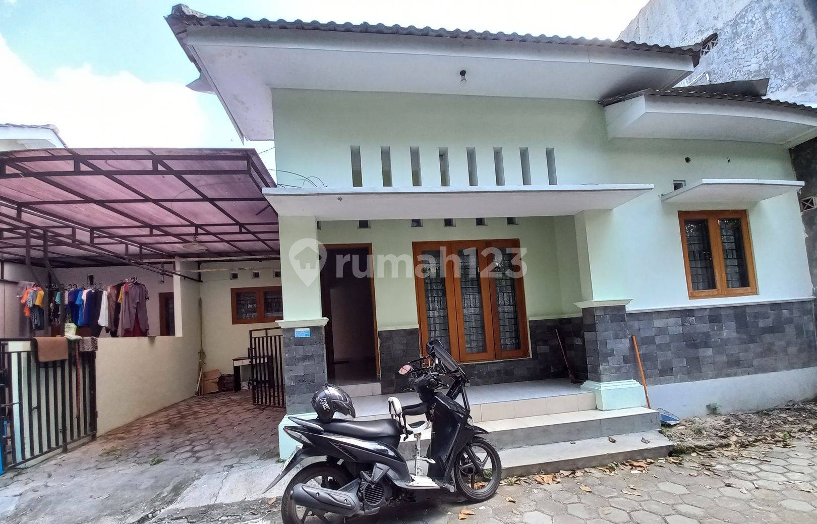 Affordable New Minimalist House Near Jogja City Center