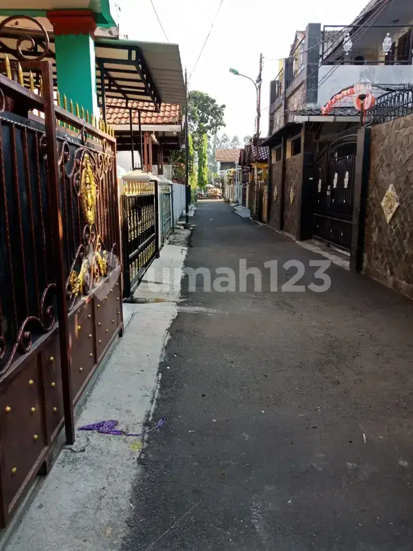 2-Story House in Pondok Kelapa, Safe and Flood-Free