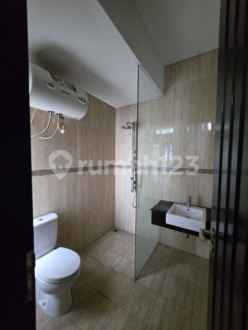 Spacious 4-Bedroom House in Kota Baru Parahyangan Cluster