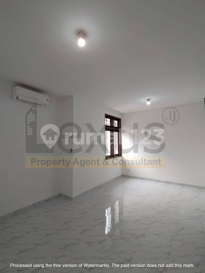 2-Story House in Sutera Jelita, Alam Sutera with 3+1 Bedrooms