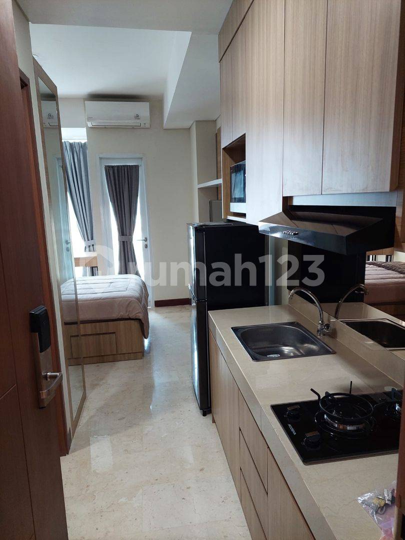 Lotus Tower Apartment with Good Furnishings