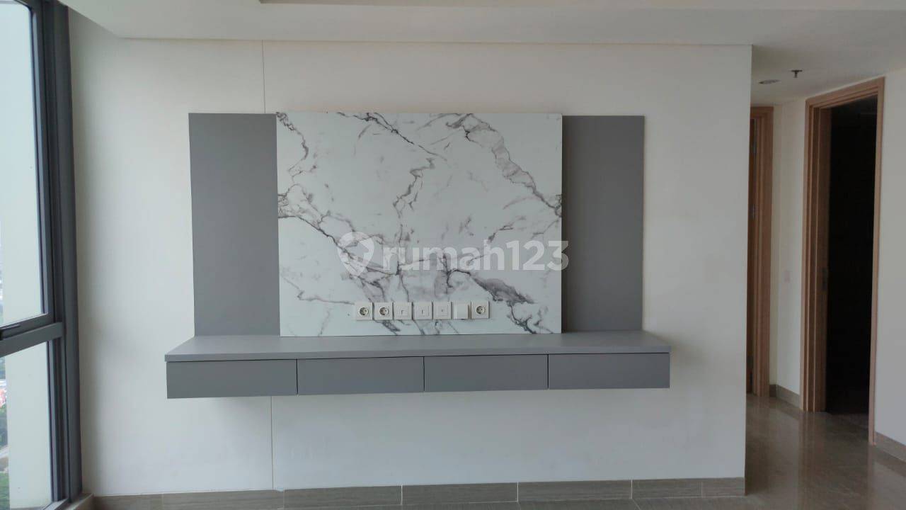 3 Bedroom Corner Apartment in Hillcrest House, Lippo Karawaci