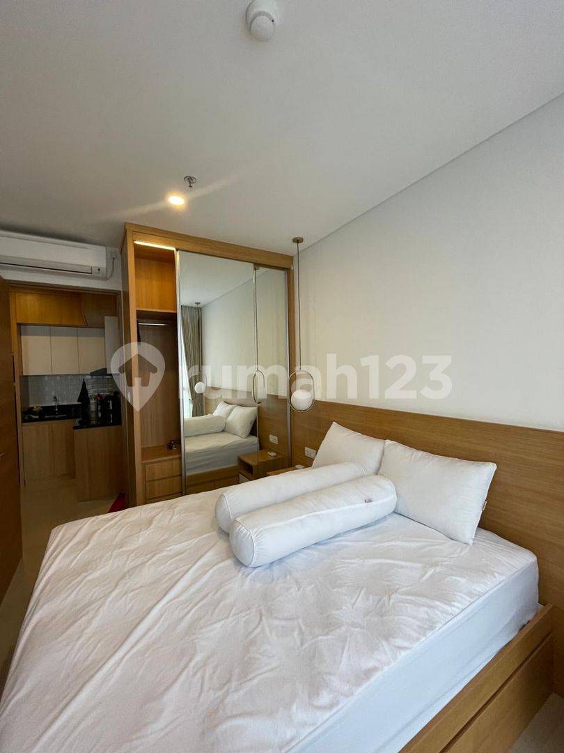 Newton 2 Apartment - 1BR Fully Furnished in Jakarta CBD