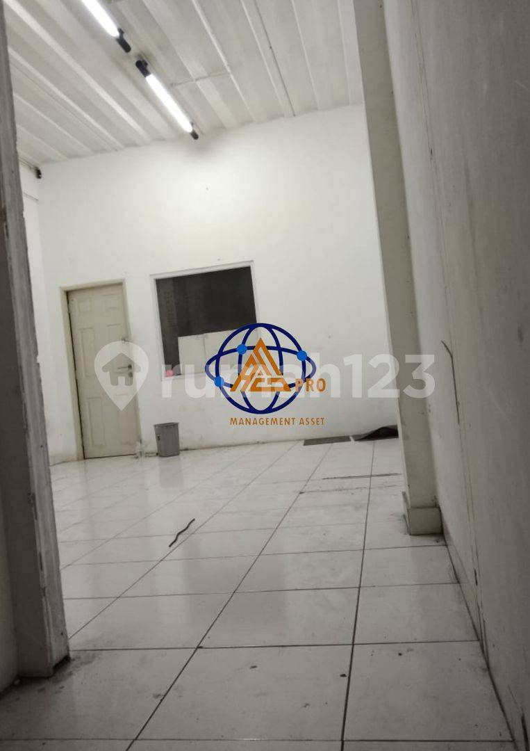 3-Story Commercial Building in Cibubur, Jakarta Timur - Strategic Location