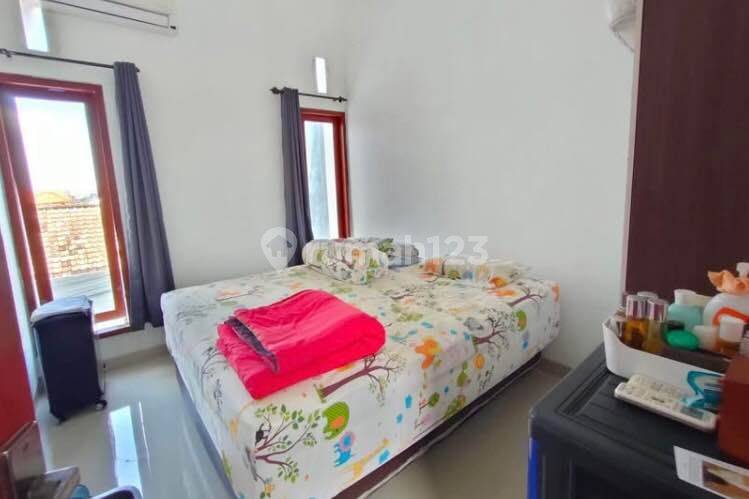2-Story House in Kerobokan, Muding - 3 Bedrooms, Strategic Location