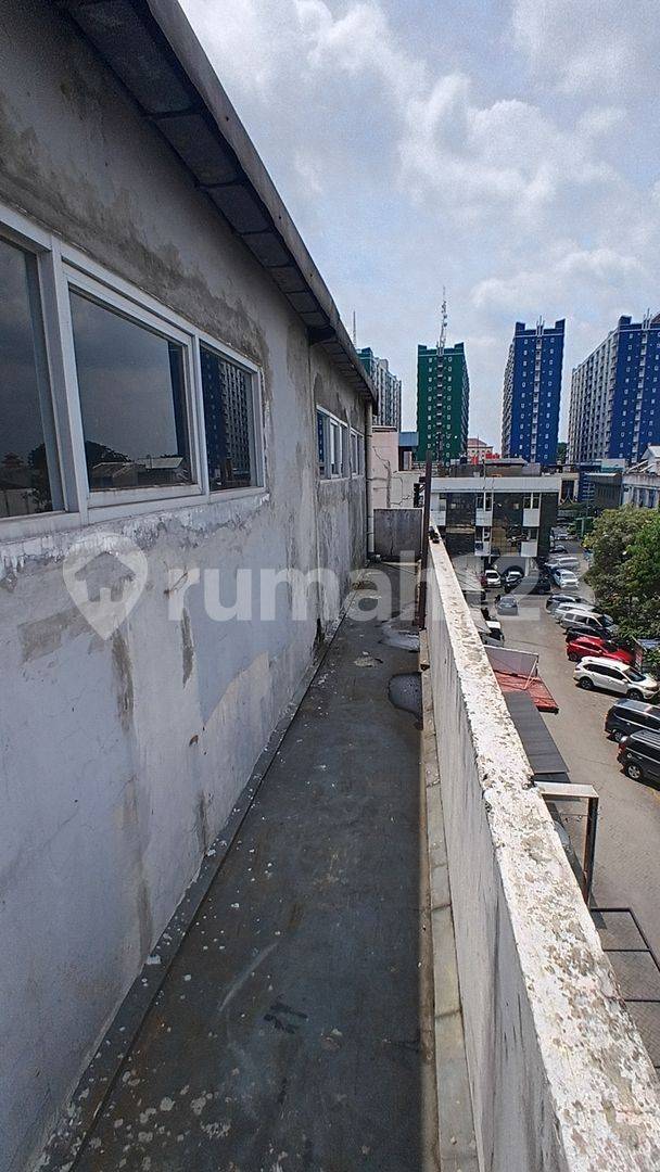 4-Story Commercial Building for Rent in Bekasi City Center