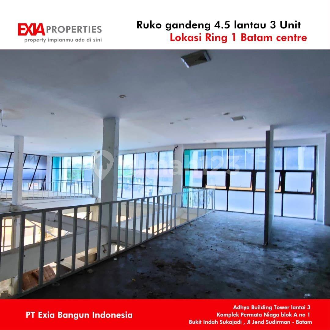 3 Connected Shop Houses, 4.5 Floors, Strategic Batam Centre Location