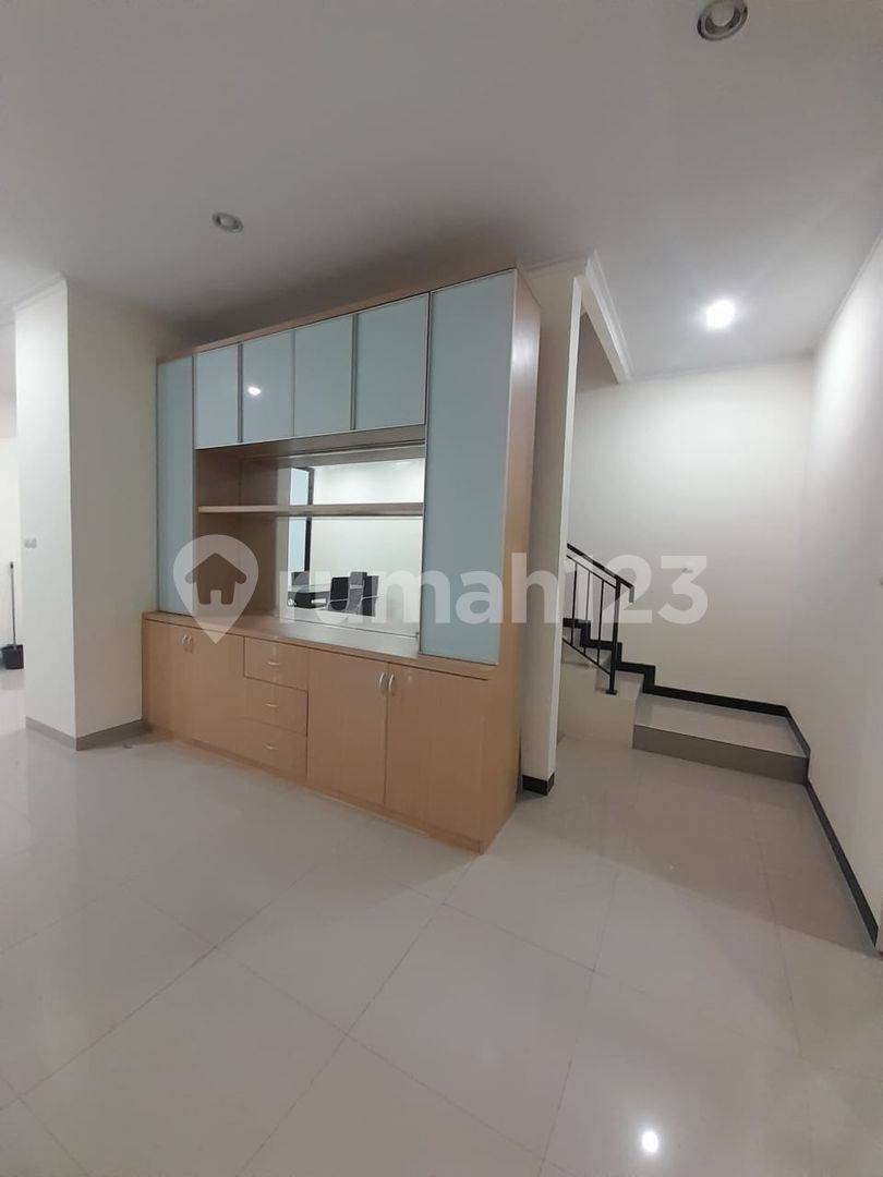 2-Story TKI House with 3 Bedrooms, Semi-Furnished