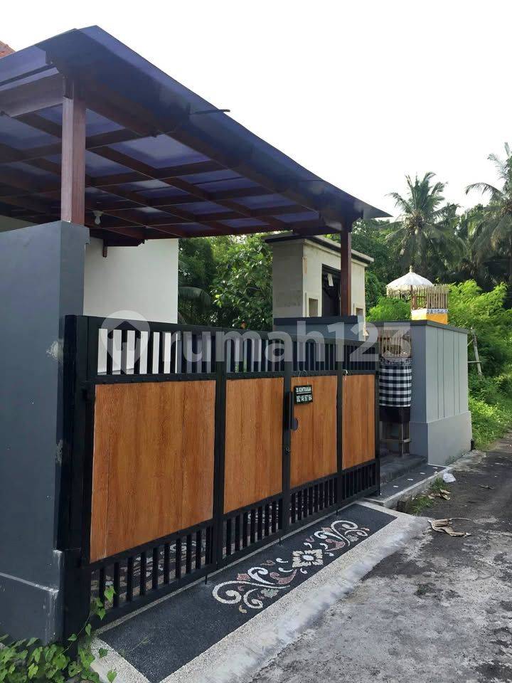 Spacious 2-Bedroom Property with Garden and Garage
