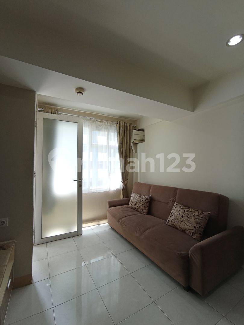 Modern 1-Bedroom Apartment Near Cihampelas Mall