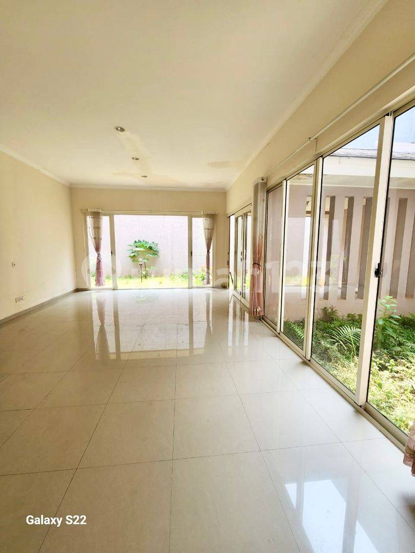 Luxury Villa in Premium Alam Sutera Location