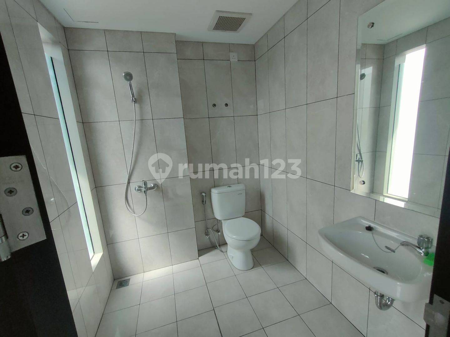 Fully Furnished 2-Story House in Strategic Location