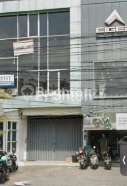 Strategic Shop House for Rent in Central Gatsu
