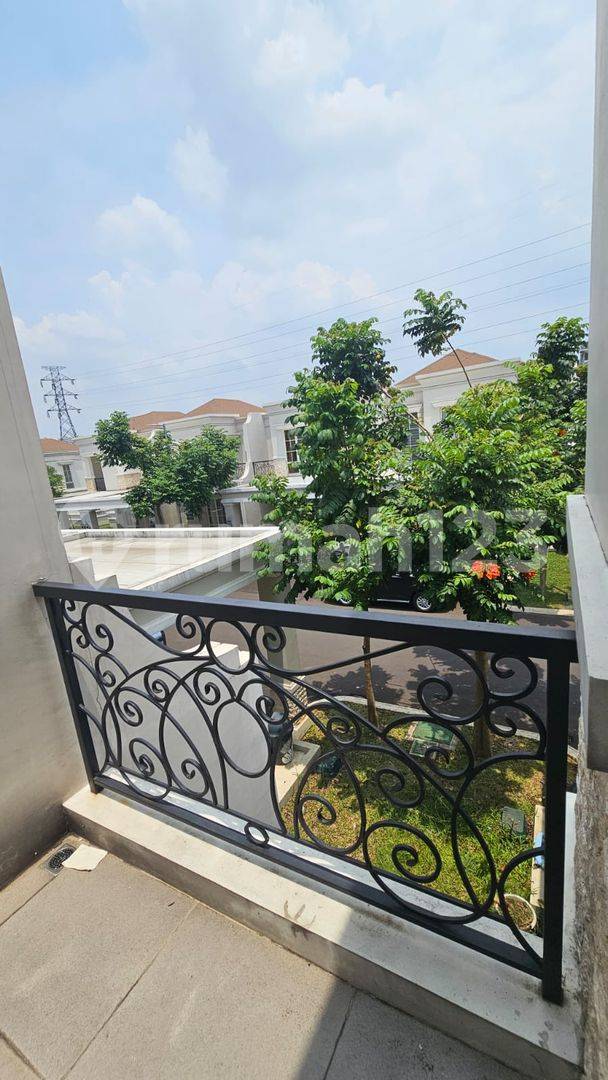 Cluster Anapuri House - 2 Floors, 4 Bedrooms, Strategic Location