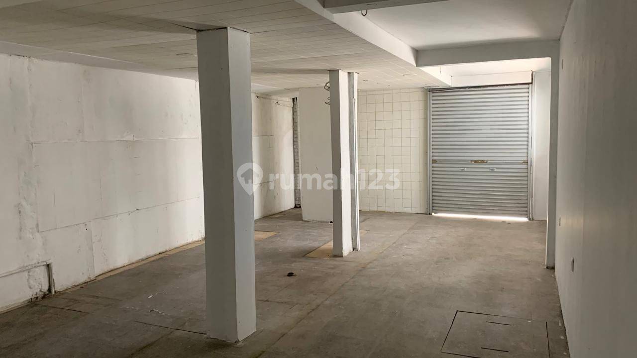Ruko 1 Lantai Near Unpar Ciumbeluit - Commercial Space for Rent
