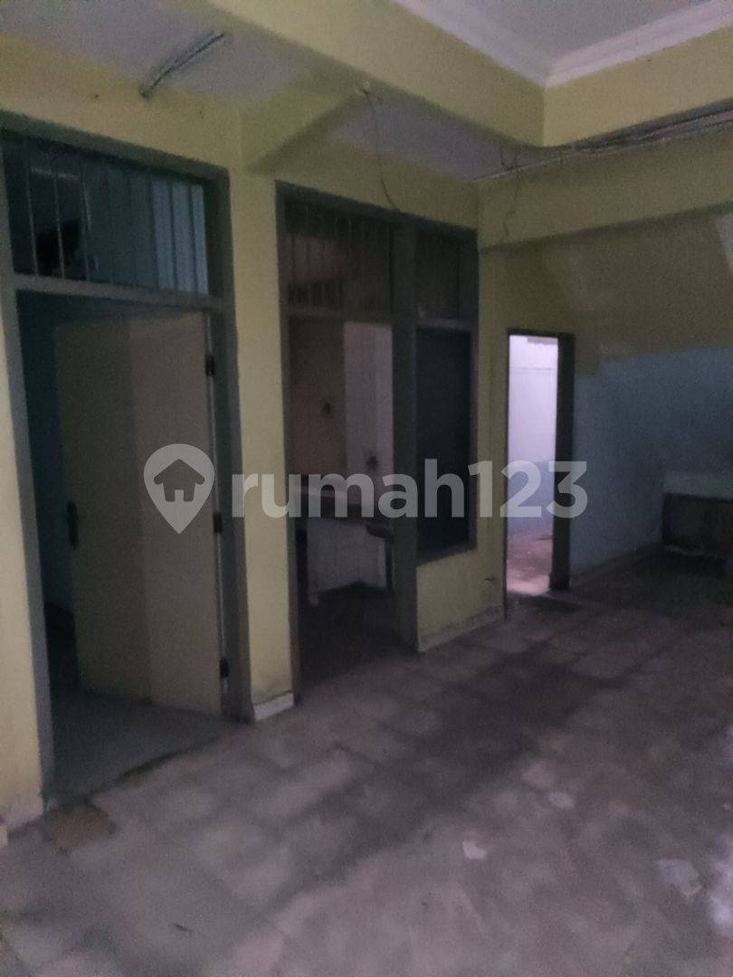 Commercial Property in Central Surabaya - Ideal for Bank, Office, Cafe, Clinic