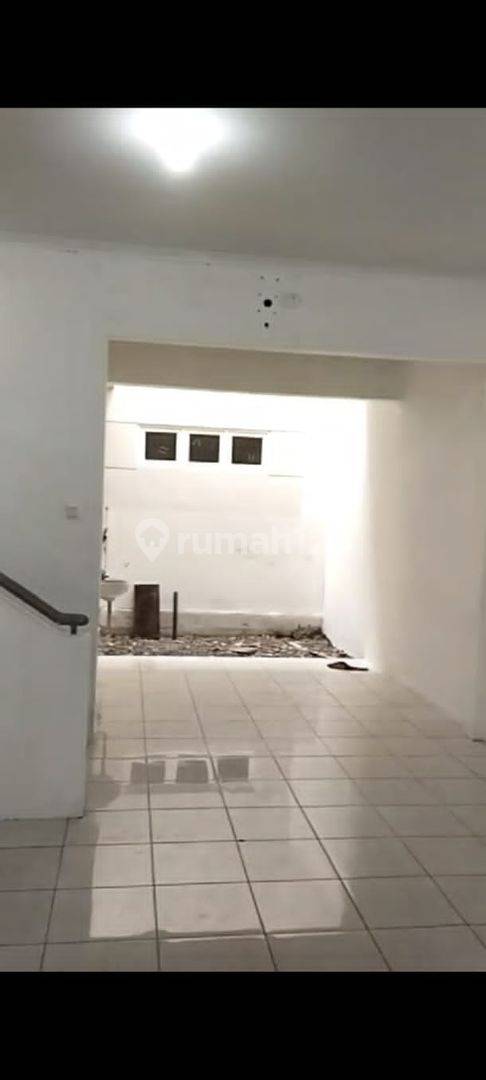 2-Story Commercial Space (Ruko) in Strategic Location
