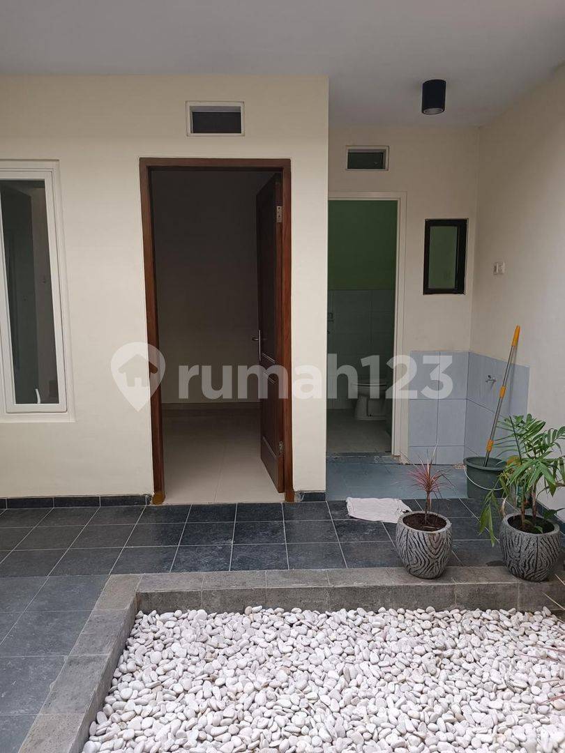 Well-Maintained House in Soekarno Hatta Malang