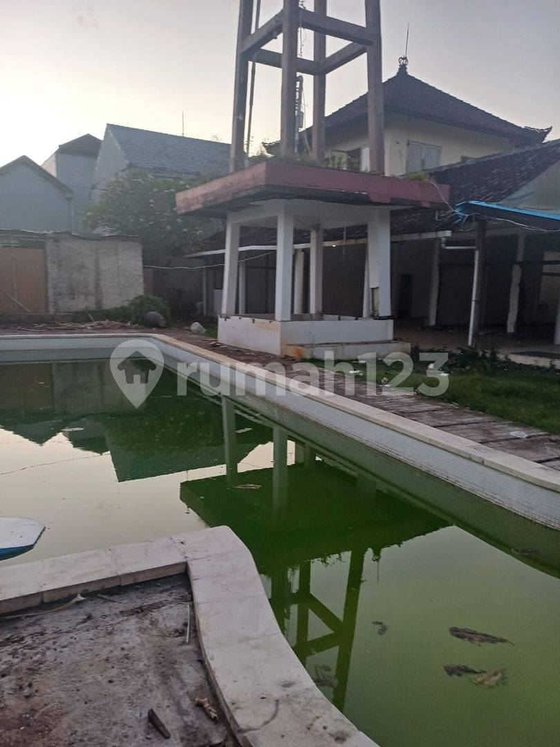 Spacious Property in Seminyak with Potential for Renovation