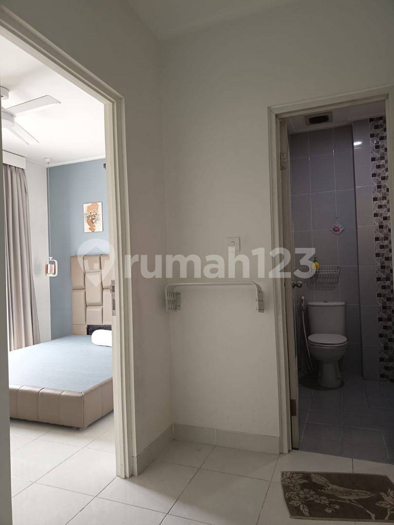 Furnished 3-Bedroom House in Gading Serpong with Melody Lake Proximity