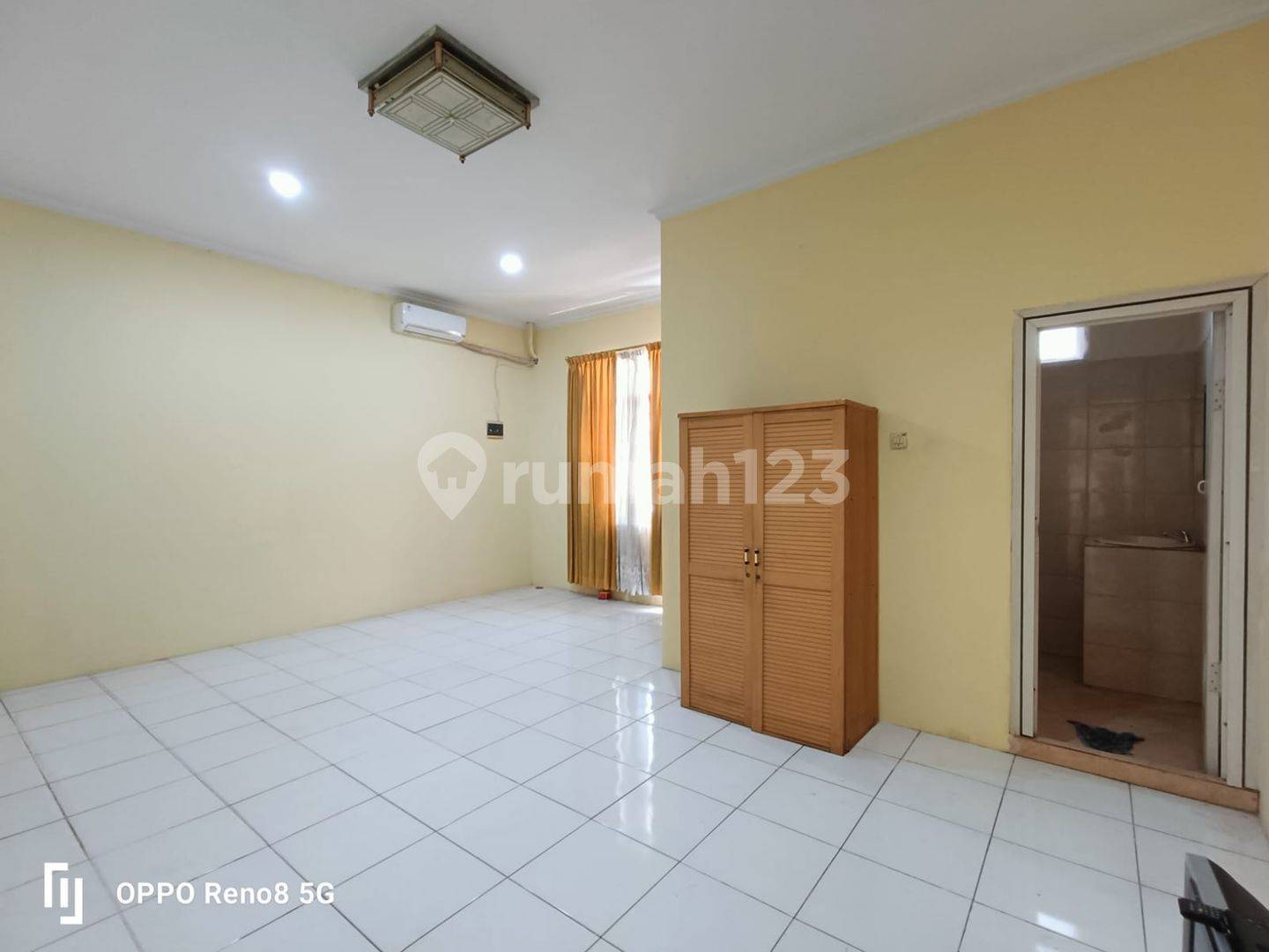Spacious 4-Bedroom House in Sunter for Rent