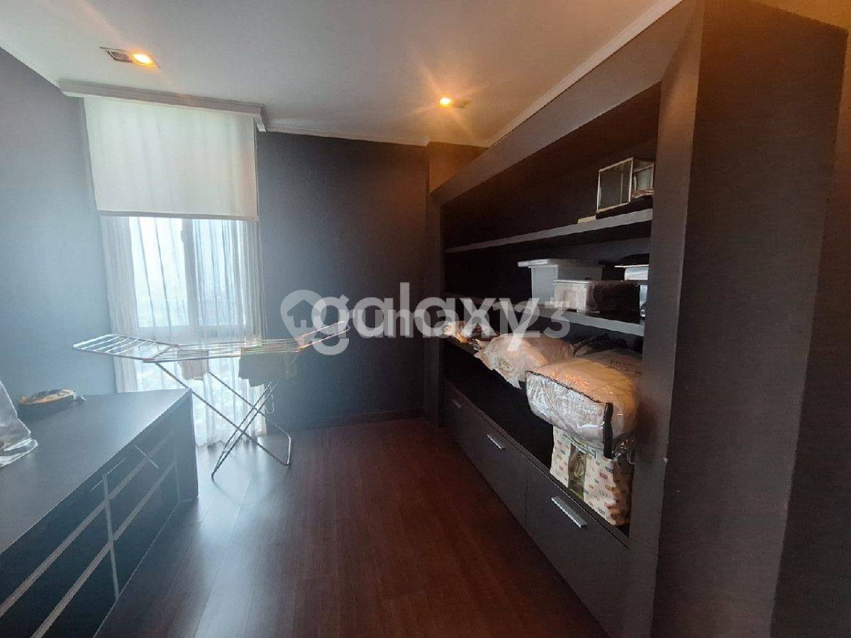 Spacious Apartment in Ciputra World Surabaya with City Views