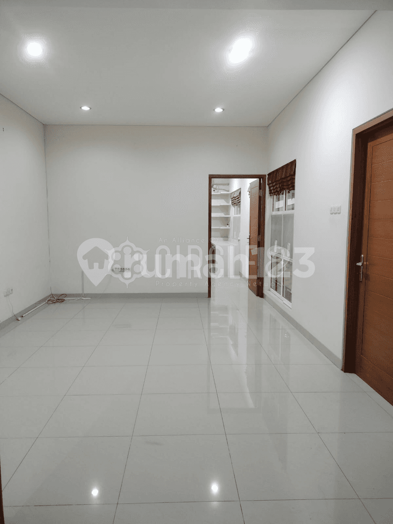 Comfortable Ready-to-Move-In House with Easy Access