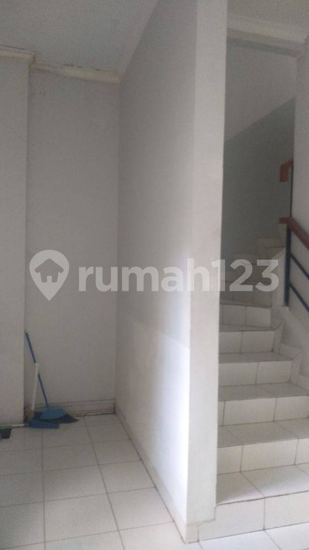 Ruko Spark Gading Serpong - 3 Story Commercial Space