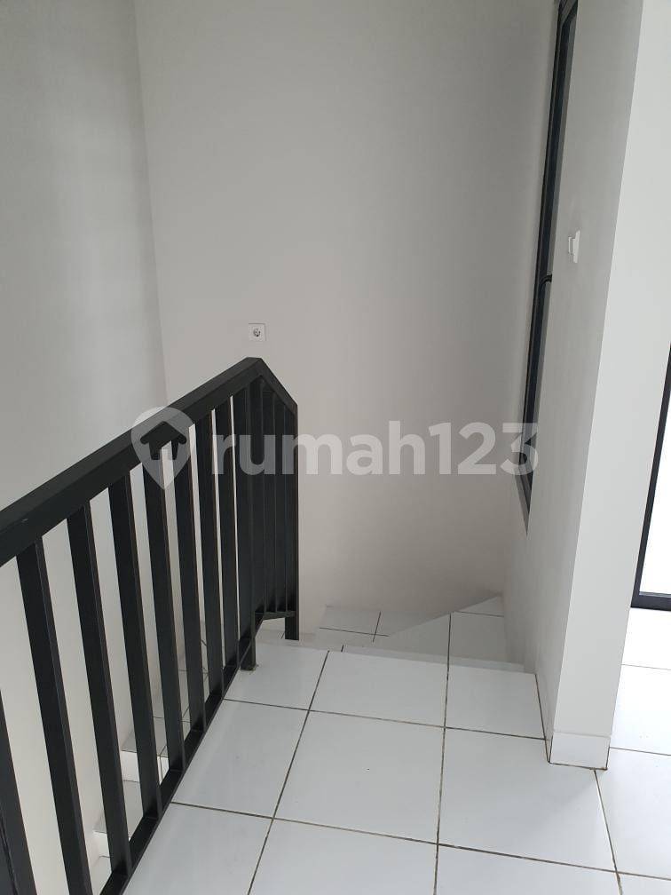 Near Summarecon Mall - 2 Bedroom Property