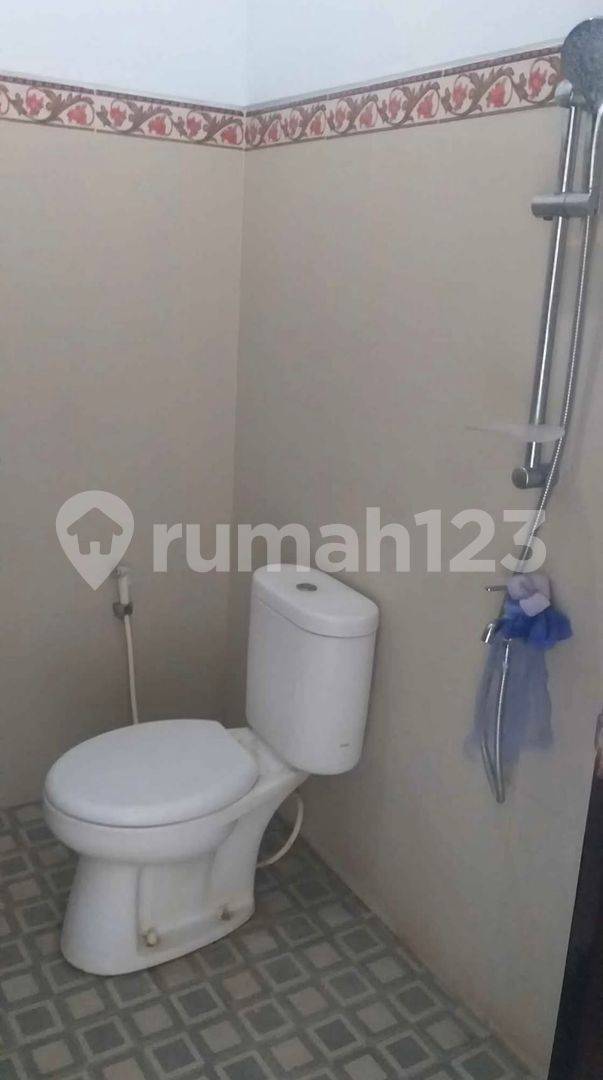 Strategic Location Near Beach with AC and Water Heater