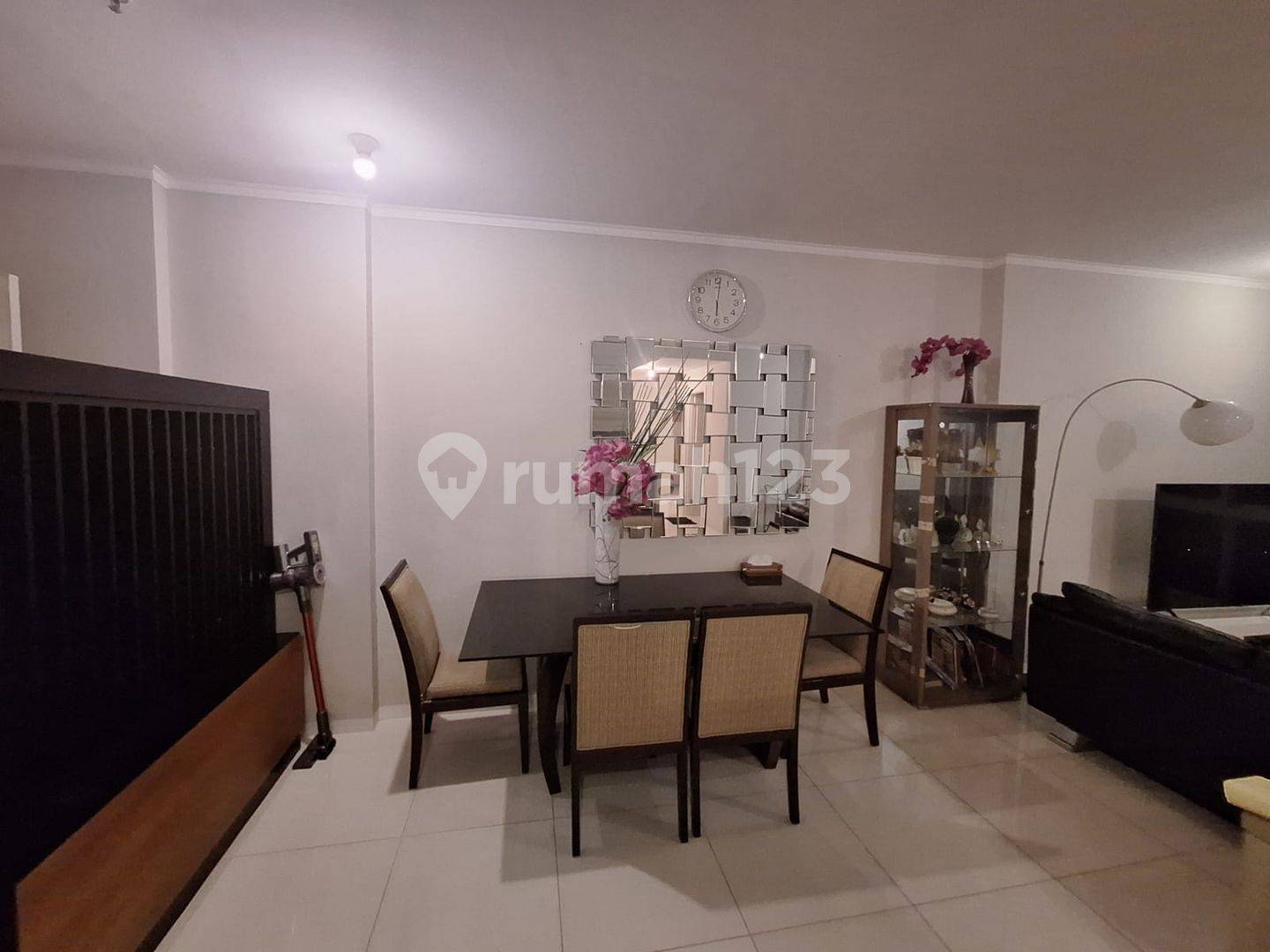 2 Bedroom Apartment Via Ciputra World, North Facing, City View