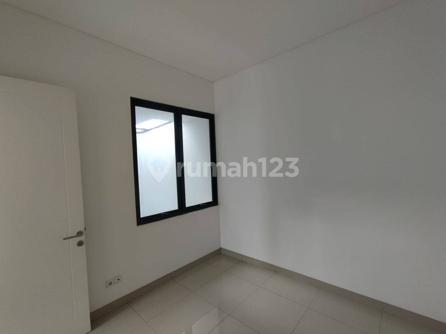 Ready to Move-in House in Cikupa Citra Raya Tangerang