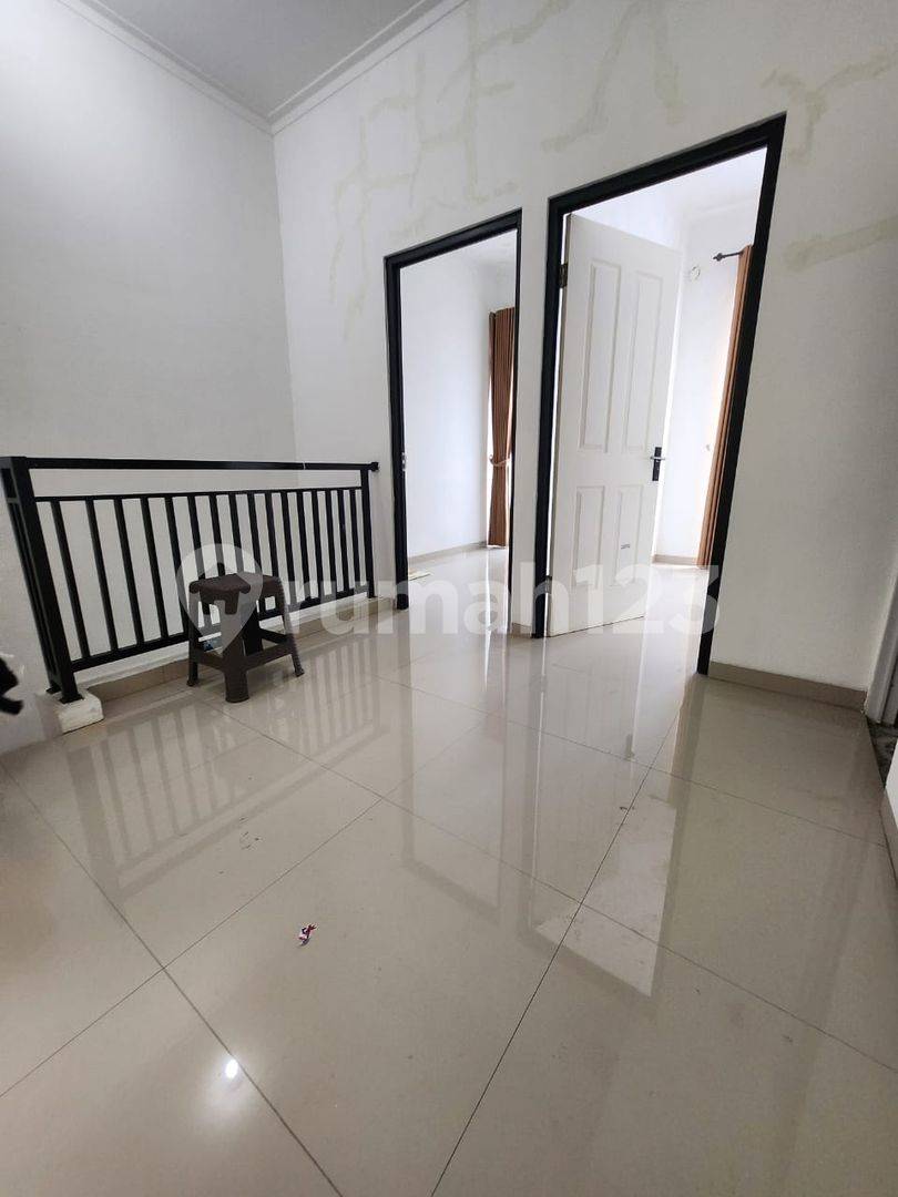 Comfortable 3-Bedroom House in Sariwangi Complex