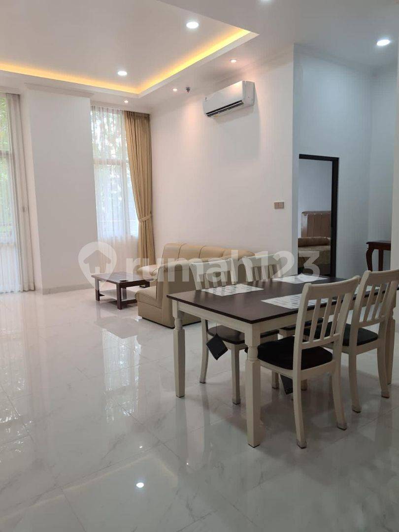Ground Floor Apartment at Paladian, 3 Bedrooms, Fully Furnished