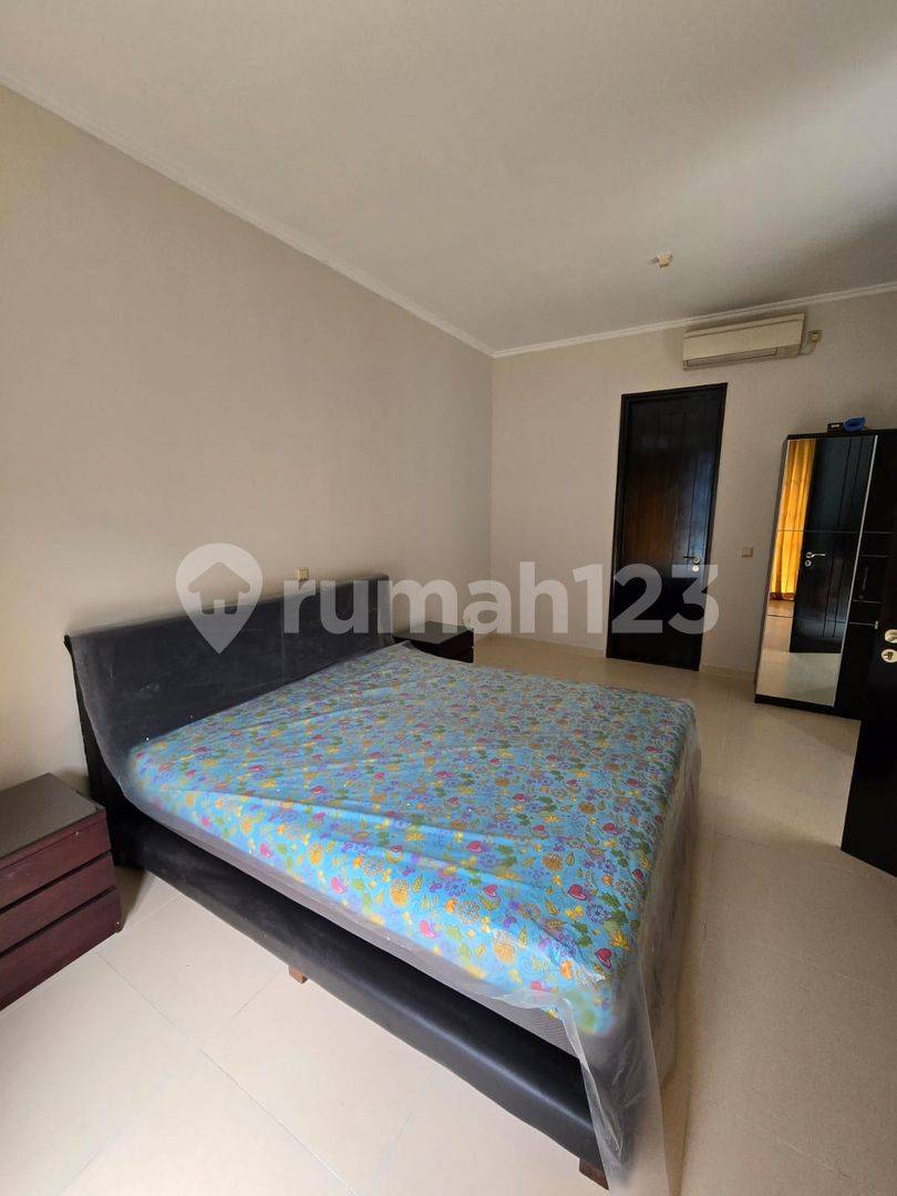 Spacious 4-Bedroom House in Kota Baru Parahyangan Cluster