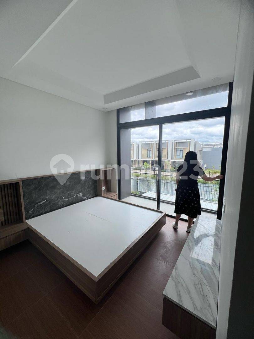 New House in BSD with 4 Bedrooms, 3 Floors, Fully Furnished