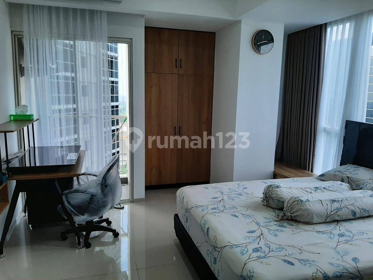 Pacific Garden Alam Sutera Studio Apartment with Lake View