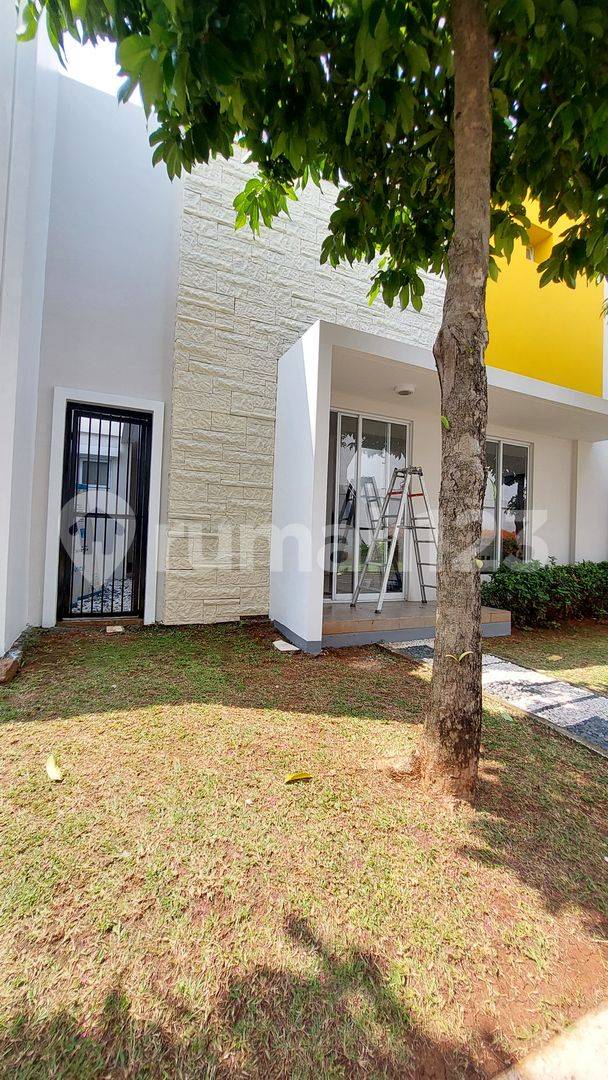 Quiet 2-Story 3-Bedroom Corner House Near Police Post