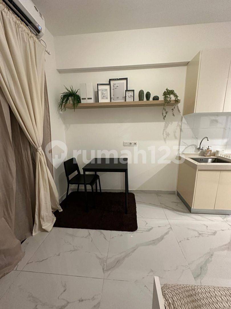 Compact Studio Apartment Near AEON Mall and KRL Station
