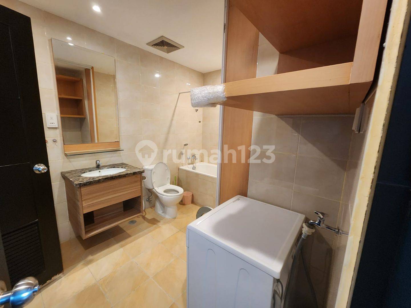 2 Bedroom Apartment at Essence On Dharmawangsa