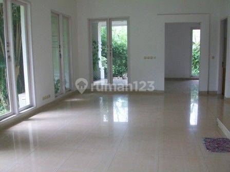 Spacious House with Swimming Pool in Kemang Area