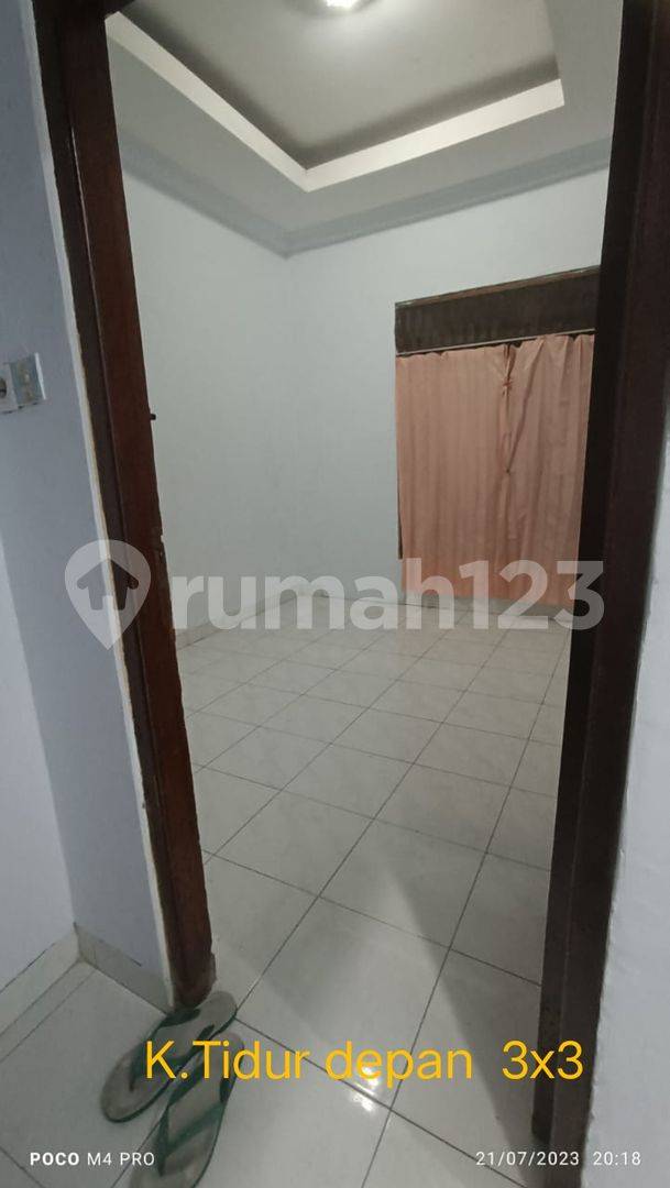 Perumnas Depok 2-дегі арзан және кіріп қонуға дайын үй