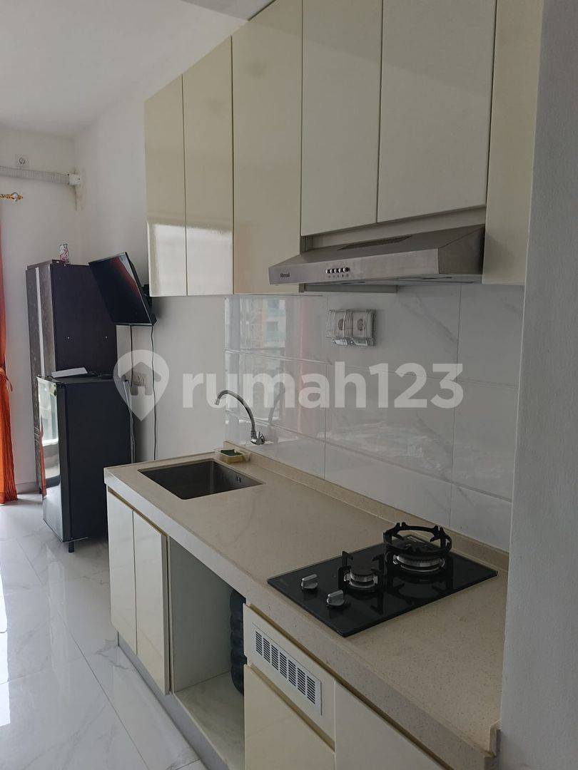 Studio Apartment with Pool View, Fully Furnished