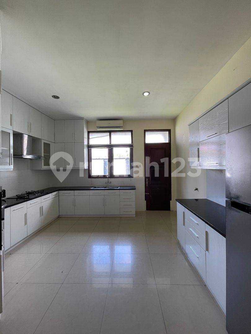 Spacious 4-Bedroom House in Kenanga Cilandak, South Jakarta