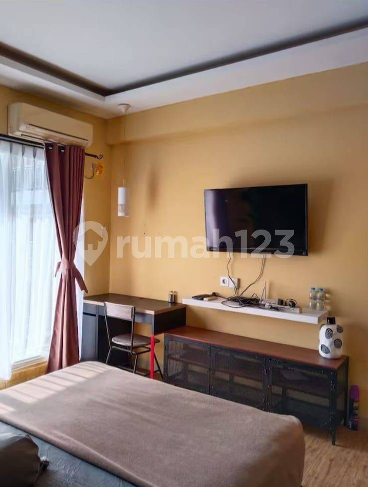 Studio Apartment at Galeri Ciumbuleuit 3 with Pool View