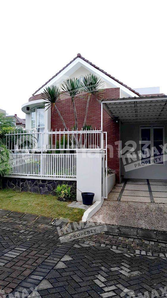Safe and Comfortable Area Near Machung University, Corner Position